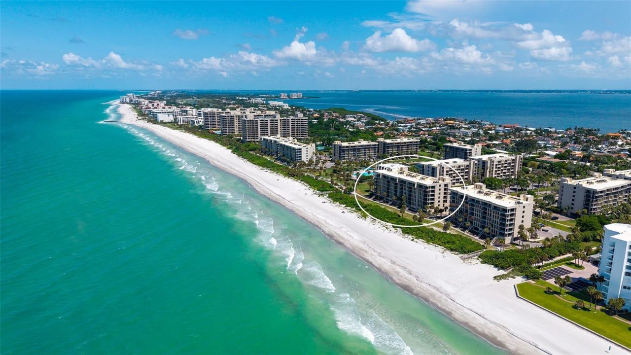 1055 Gulf Of Mexico Drive, Unit 105, Longboat Key, FL 34228 Photo