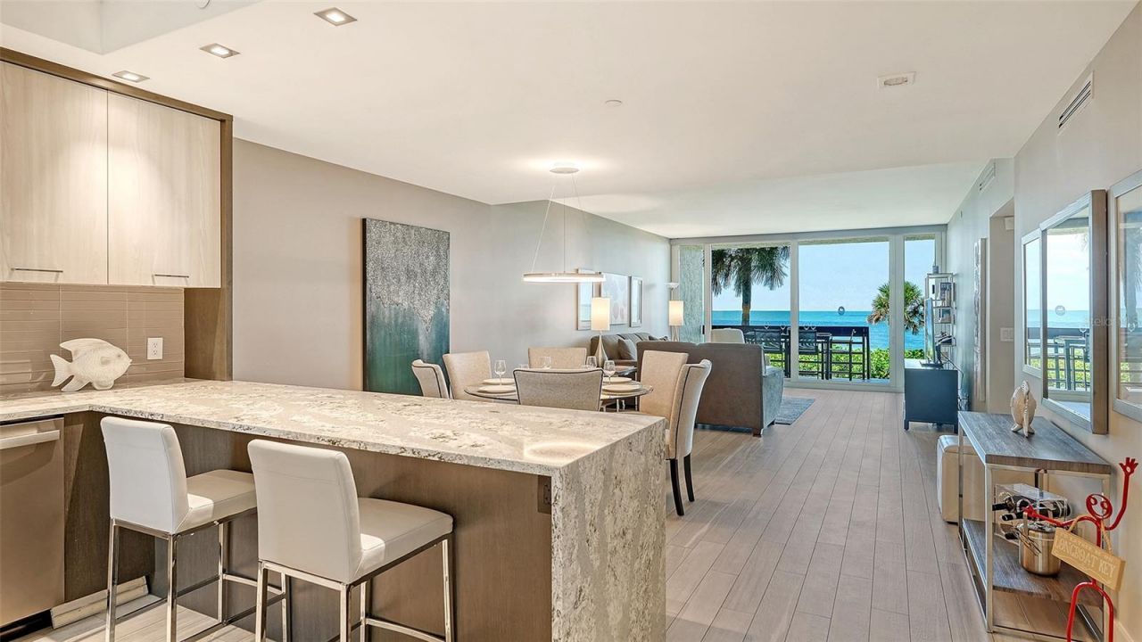 1055 Gulf Of Mexico Drive, Unit 105, Longboat Key, FL 34228 Photo