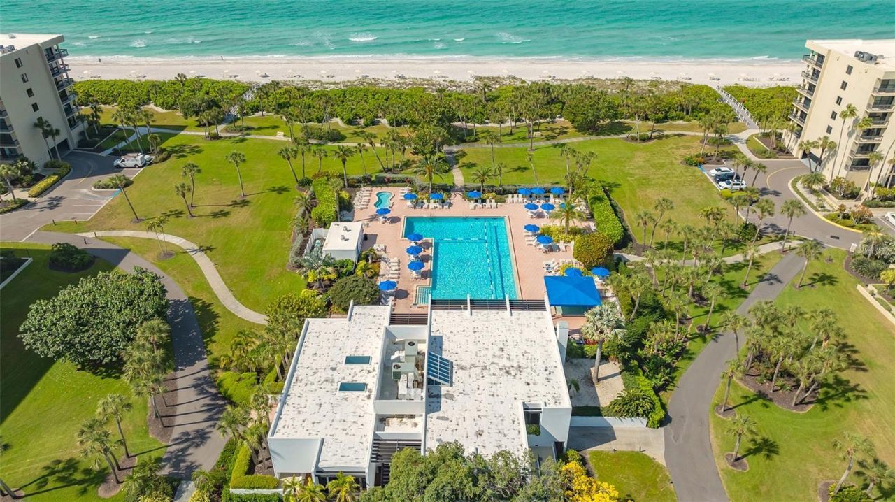 1055 Gulf Of Mexico Drive, Unit 105, Longboat Key, FL 34228 Photo