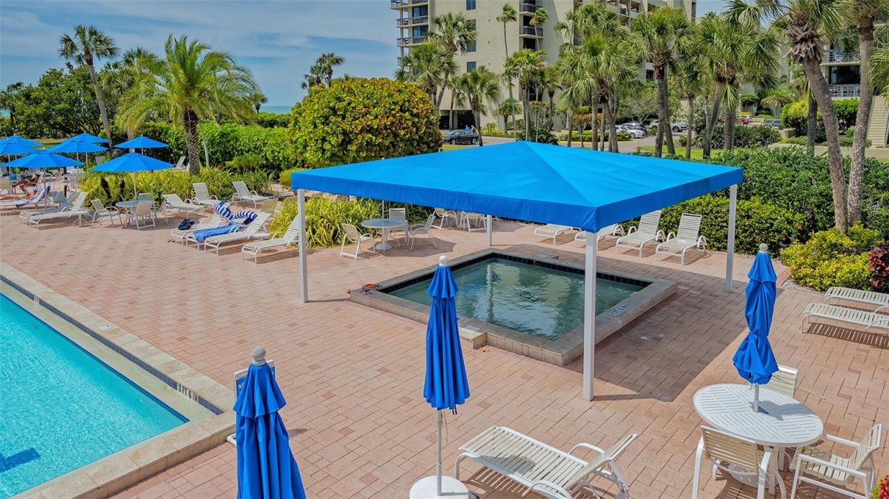 1055 Gulf Of Mexico Drive, Unit 105, Longboat Key, FL 34228 Photo