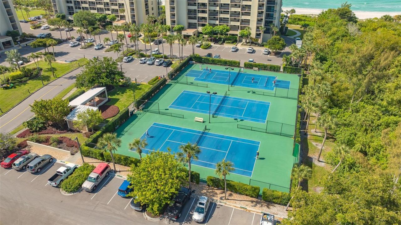 1055 Gulf Of Mexico Drive, Unit 105, Longboat Key, FL 34228 Photo