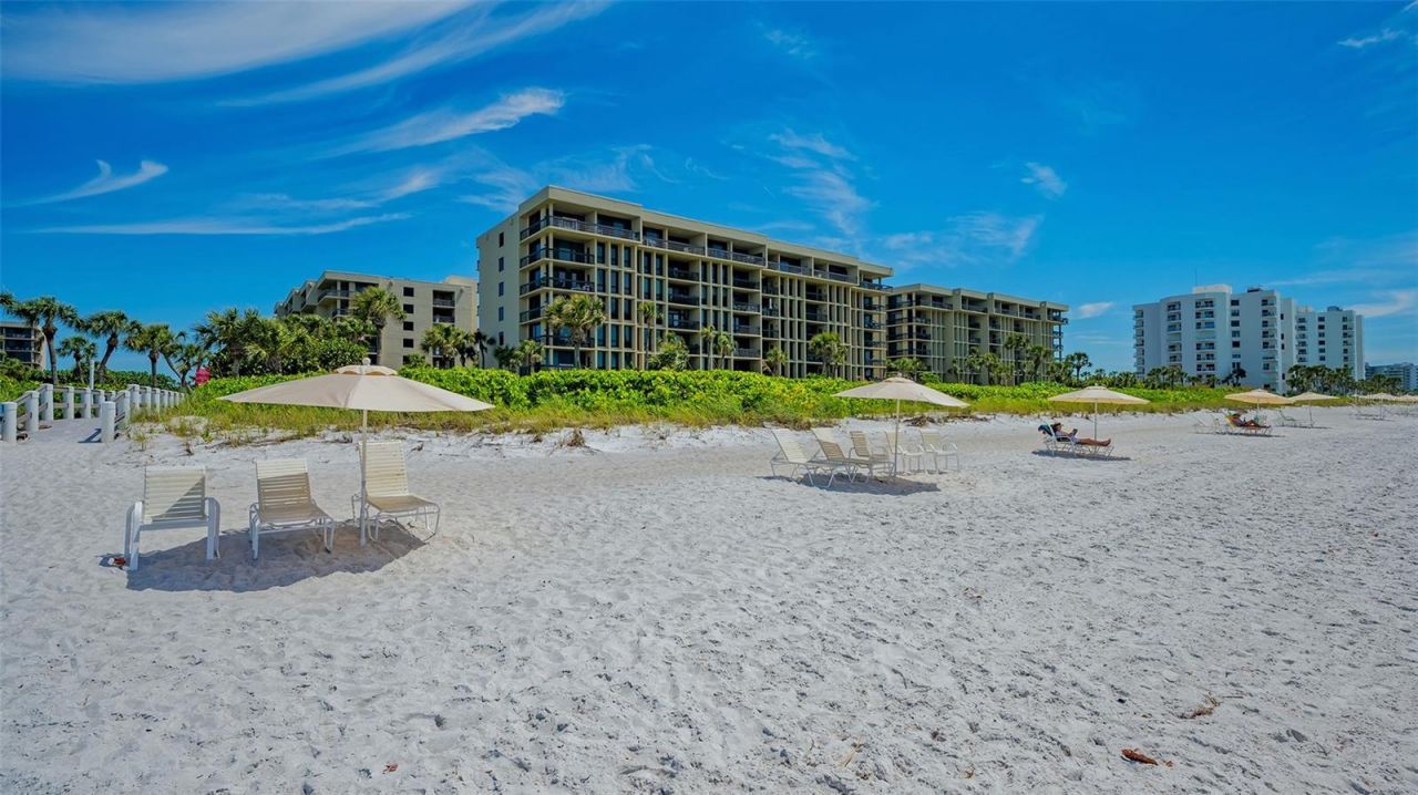 1055 Gulf Of Mexico Drive, Unit 105, Longboat Key, FL 34228 Photo