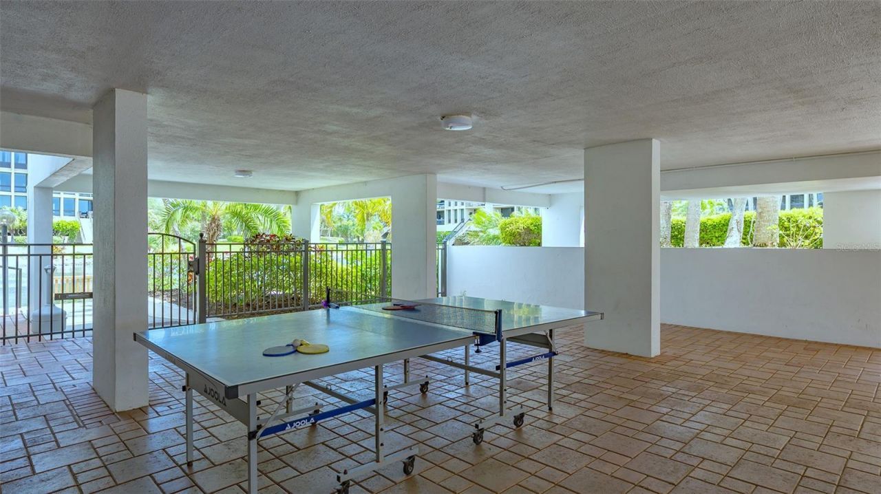 1055 Gulf Of Mexico Drive, Unit 105, Longboat Key, FL 34228 Photo