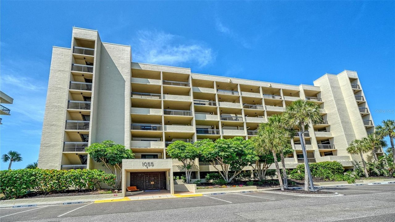 1055 Gulf Of Mexico Drive, Unit 105, Longboat Key, FL 34228 Photo