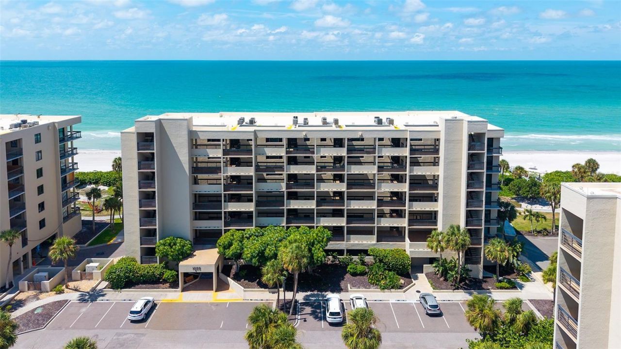 1055 Gulf Of Mexico Drive, Unit 105, Longboat Key, FL 34228 Photo