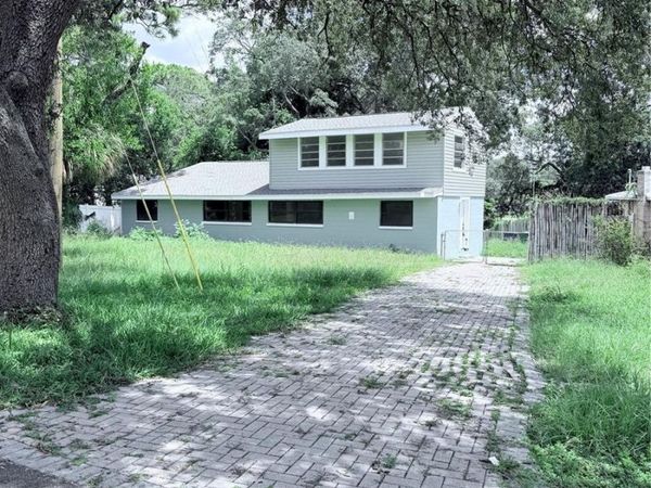 10801 N EDISON AVENUE , TAMPA, FL 33612