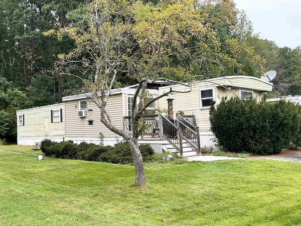 84 Hilton Avenue, Exeter, NH 03833