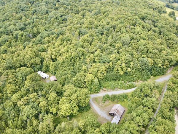 52 Maple Hill Road, Strafford, VT 05075