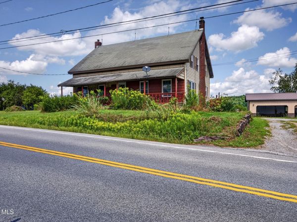 7184 New York 29, Dolgeville, NY 13329