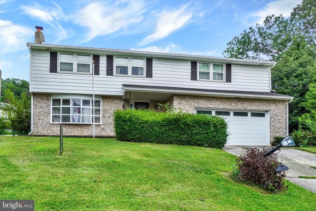 2484 Friesian Rd, York, PA 17406 Main Photo