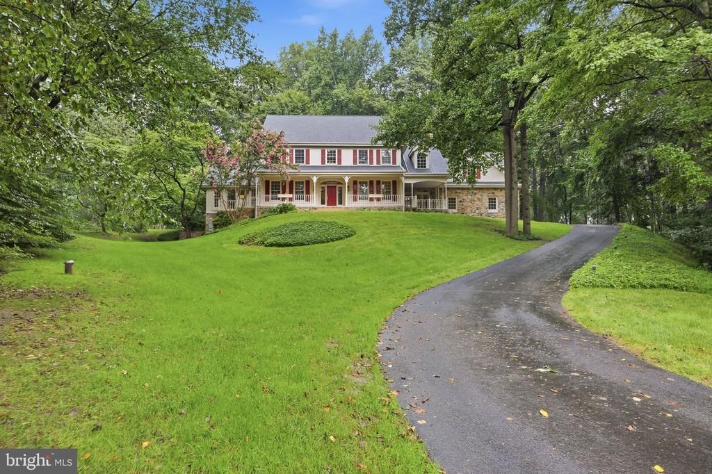 23 MIDDLETON LANE, LANDENBERG, PA 19350