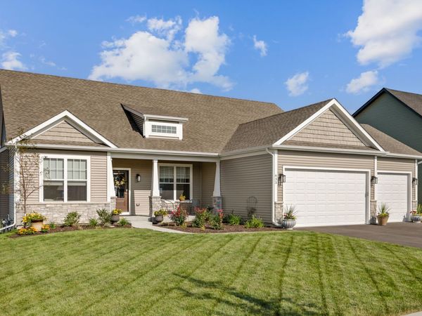 633 Houtz Circle , Elburn, IL 60119