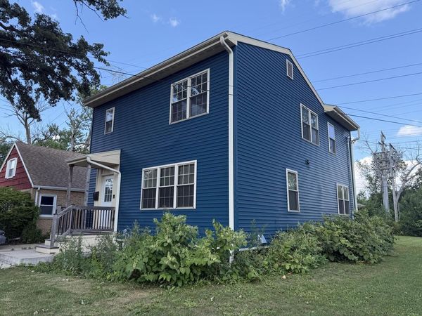 5544 N Dexter AVENUE, Glendale, WI 53209
