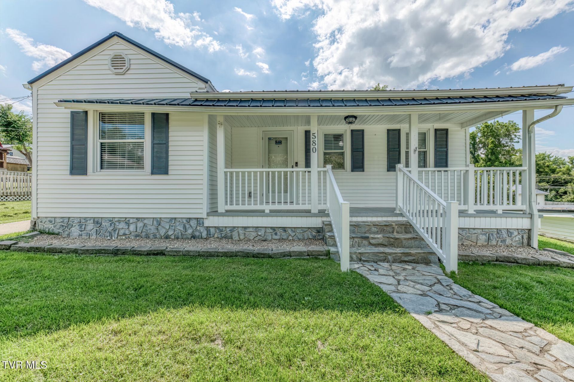 580 Cedar Street Bluff City, TN 37618