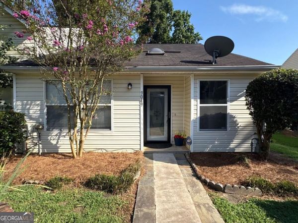 9049 Stoneleigh Trace, Douglasville, GA 30134