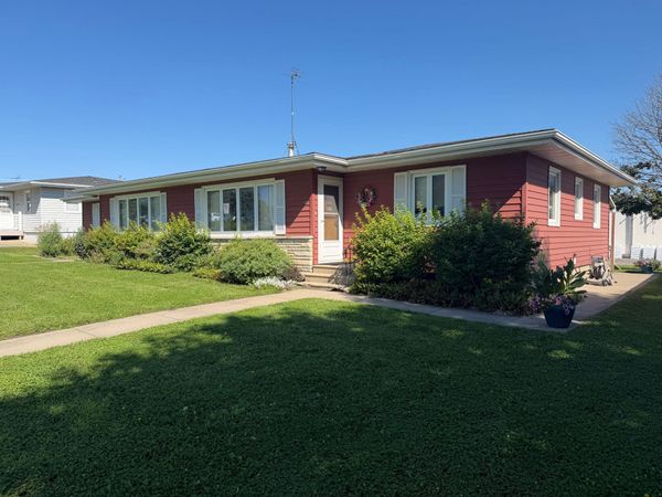 1602/ 1604 Front Street W, Albert Lea, MN 56007