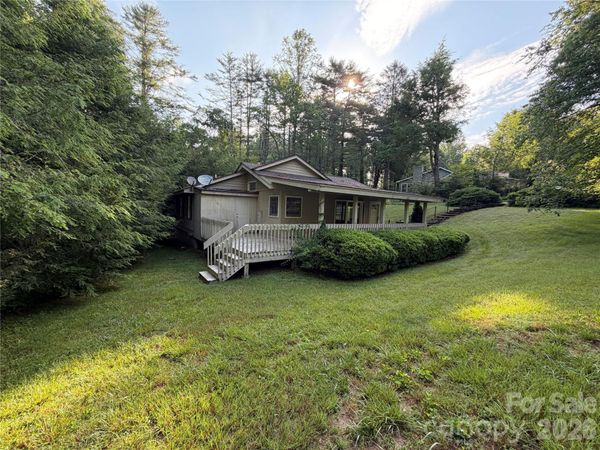 29 Crystal Springs Trail, Cashiers, NC 28717