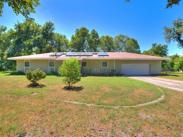 82 Buck Creek Trail, Bartlesville, OK 74003