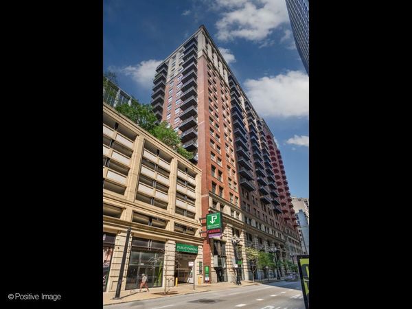 212 W Washington Street , Unit 1413, Chicago, IL 60606