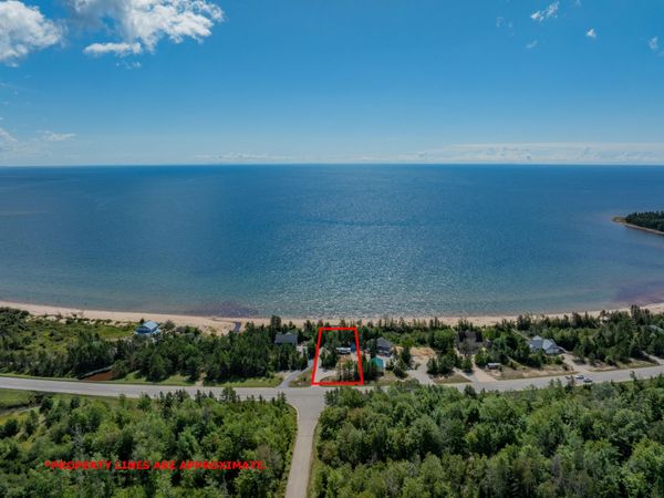 7945 W U.S. 2 HWY, Manistique, MI 49854
