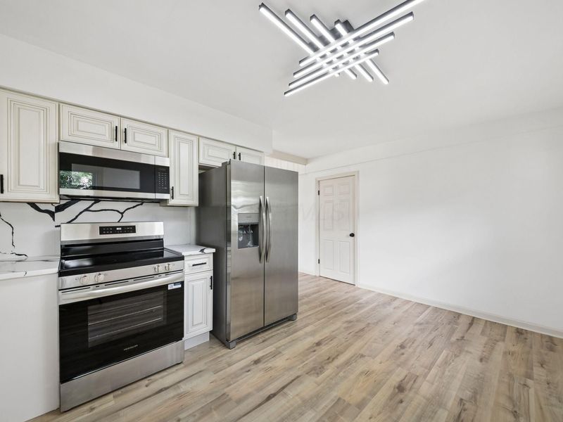 2458 Edgevale Road , Columbus, OH 43221 Photo 13
