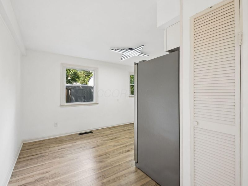 2458 Edgevale Road , Columbus, OH 43221 Photo 14