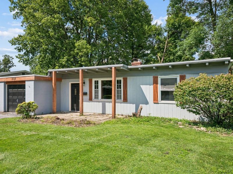 2458 Edgevale Road , Columbus, OH 43221 Photo 2