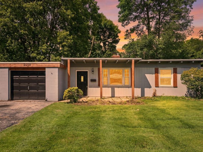 2458 Edgevale Road , Columbus, OH 43221 Photo 4