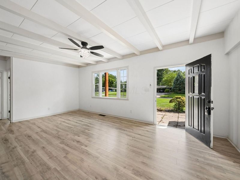 2458 Edgevale Road , Columbus, OH 43221 Photo 6