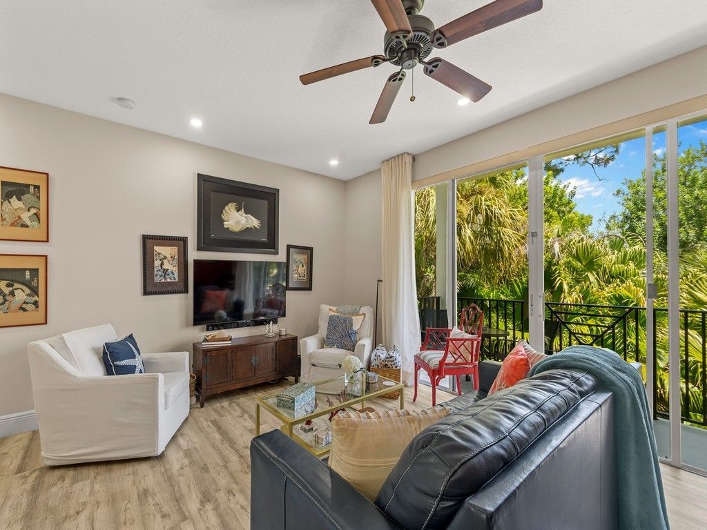 1640 42nd Square, Unit 103, Vero Beach, FL 32960 Photo