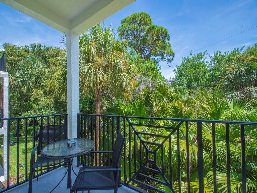 1640 42nd Square, Unit 103, Vero Beach, FL 32960 Photo