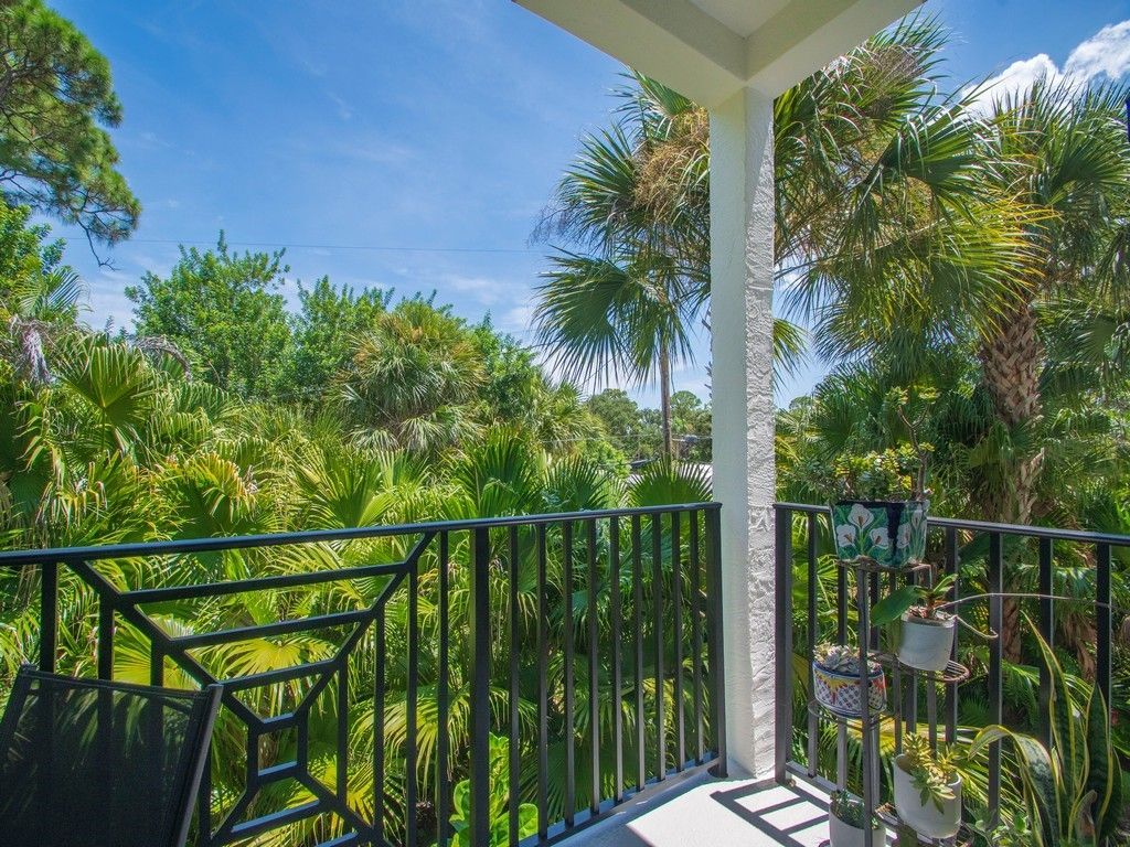 1640 42nd Square, Unit 103, Vero Beach, FL 32960 Photo