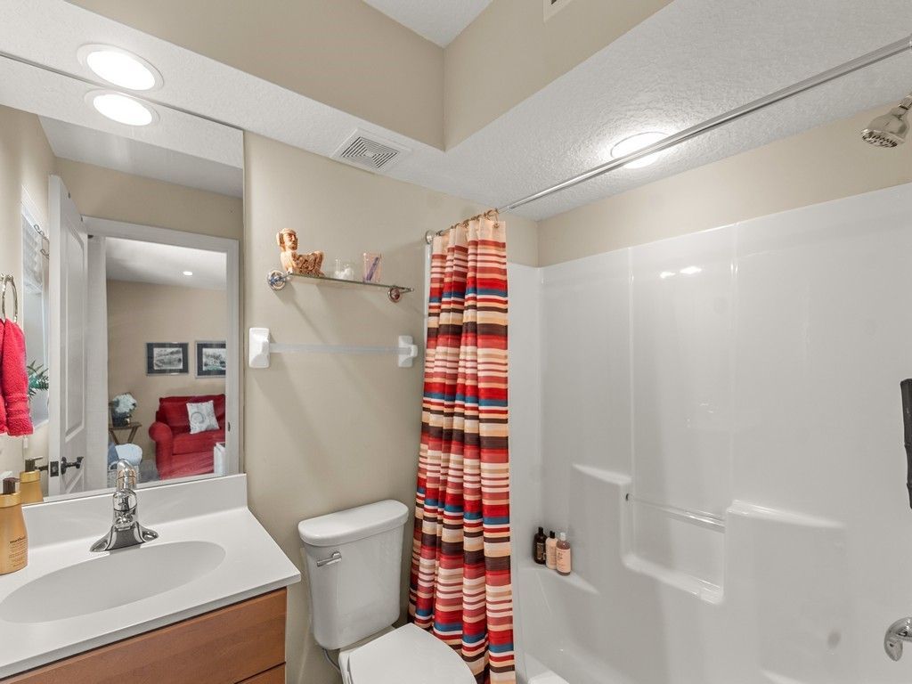 1640 42nd Square, Unit 103, Vero Beach, FL 32960 Photo