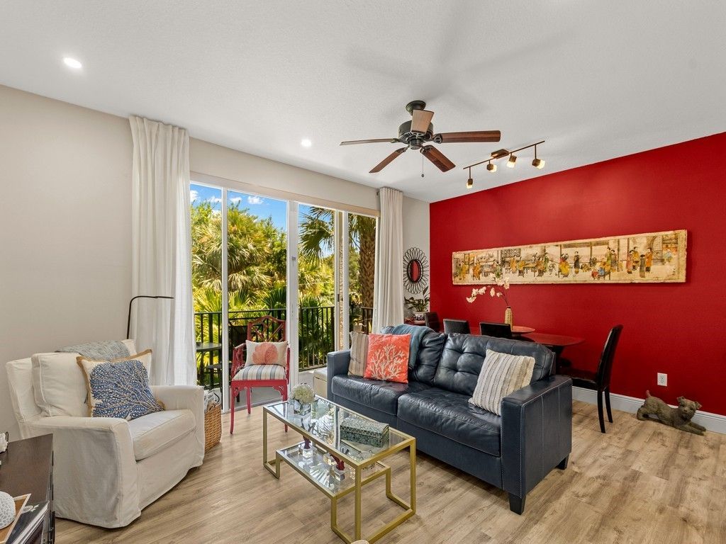 1640 42nd Square, Unit 103, Vero Beach, FL 32960 Photo