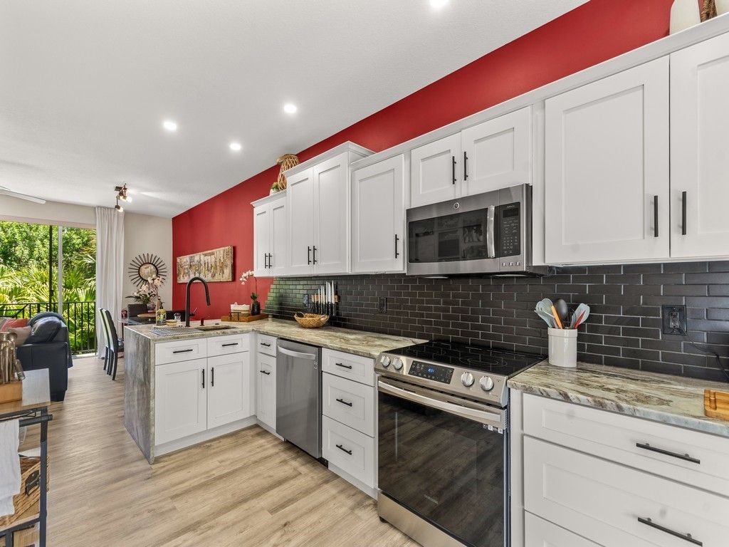 1640 42nd Square, Unit 103, Vero Beach, FL 32960 Photo