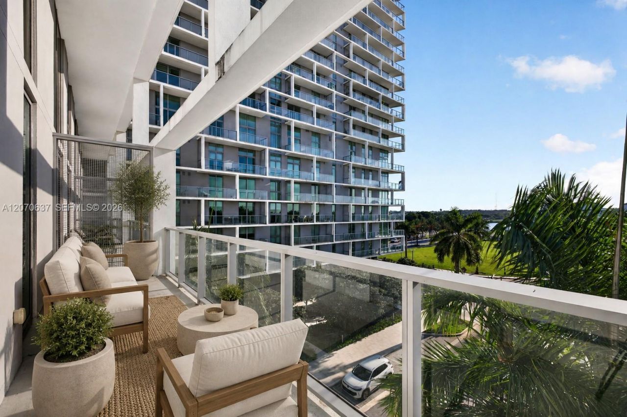 2000 Metropica Way, Unit 417, Sunrise, FL 33323 Photo