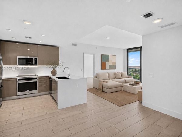 2000 Metropica Way, Unit 2111, Sunrise, FL 33323
