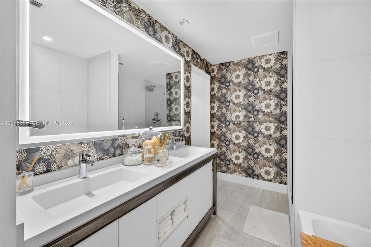 2000 Metropica Way, Unit 1901, Sunrise, FL 33323 Photo