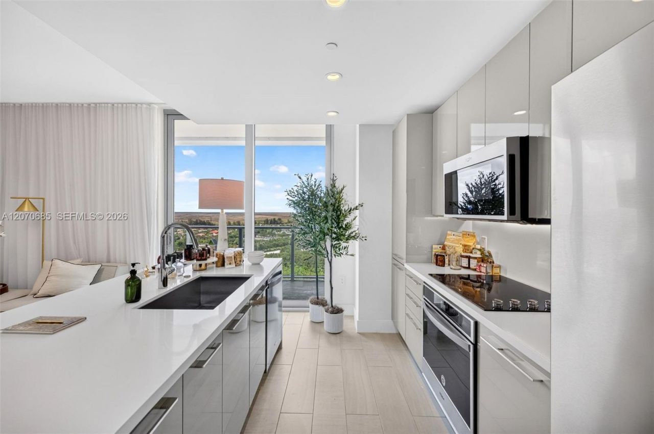 2000 Metropica Way, Unit 1901, Sunrise, FL 33323 Photo