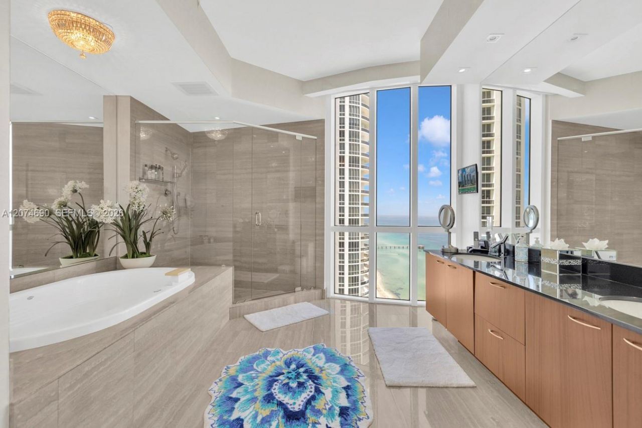 15811 Collins Ave, Unit 3001, Sunny Isles Beach, FL 33160 Photo
