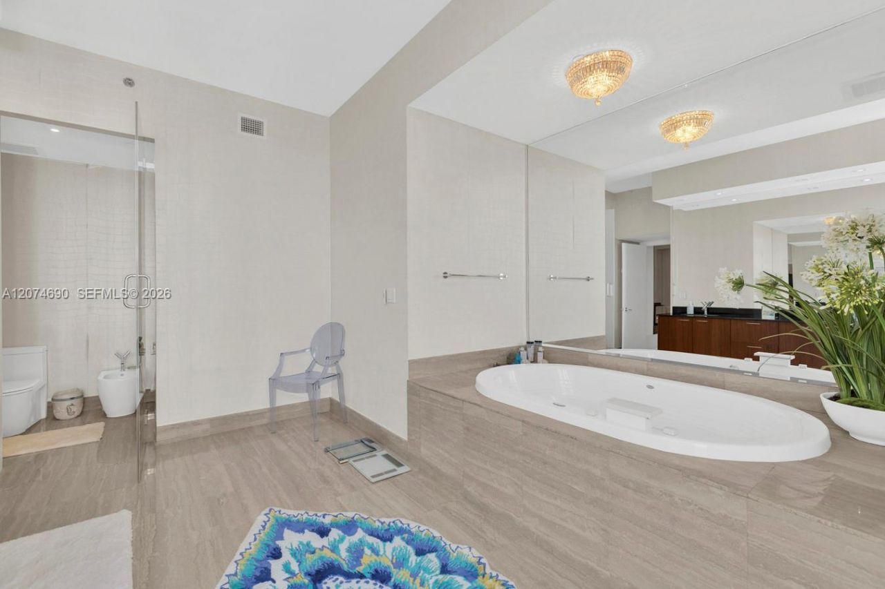 15811 Collins Ave, Unit 3001, Sunny Isles Beach, FL 33160 Photo