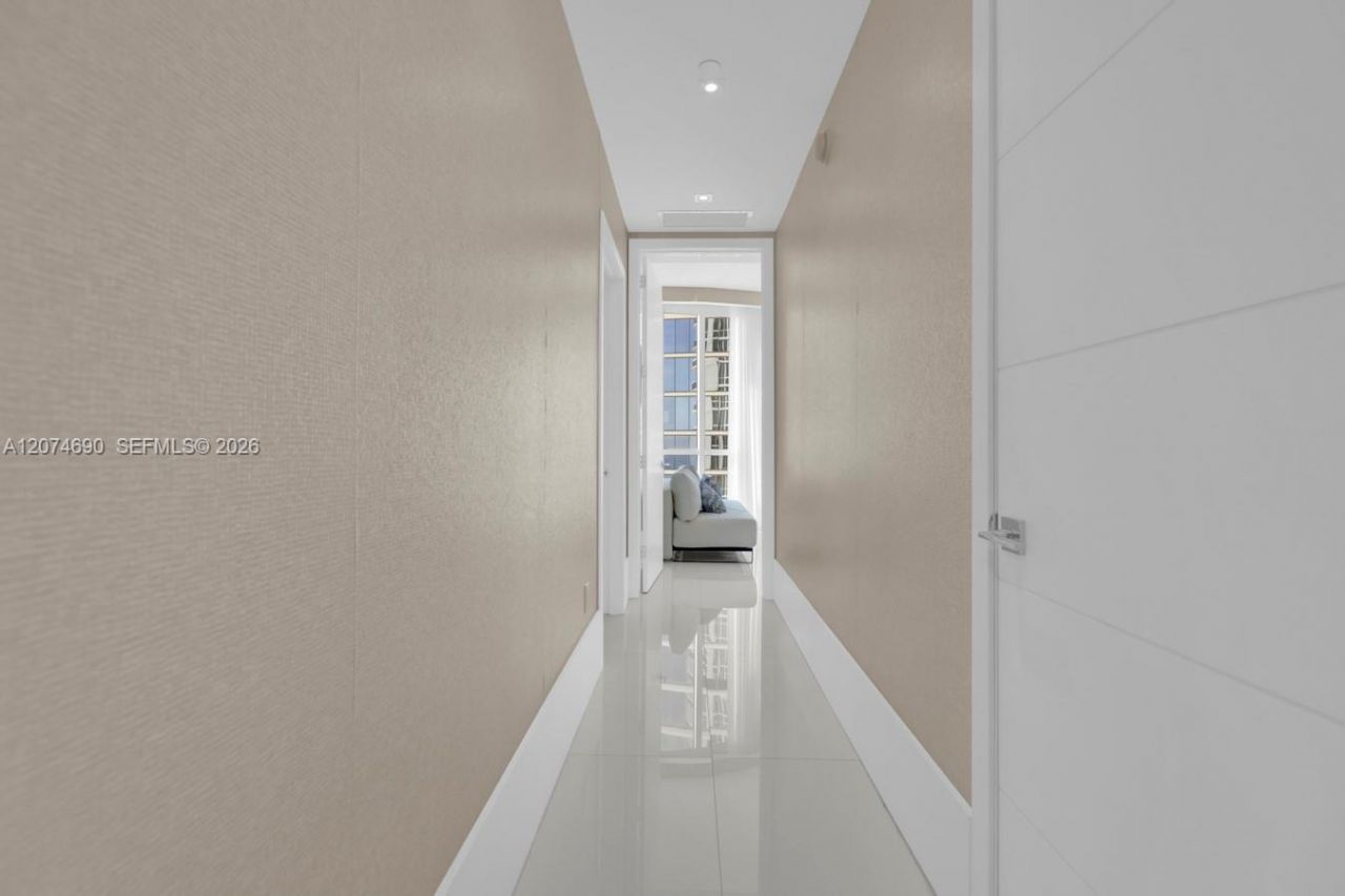 15811 Collins Ave, Unit 3001, Sunny Isles Beach, FL 33160 Photo