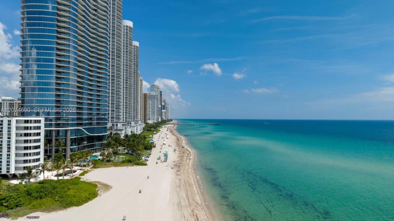 15811 Collins Ave, Unit 3001, Sunny Isles Beach, FL 33160 Photo