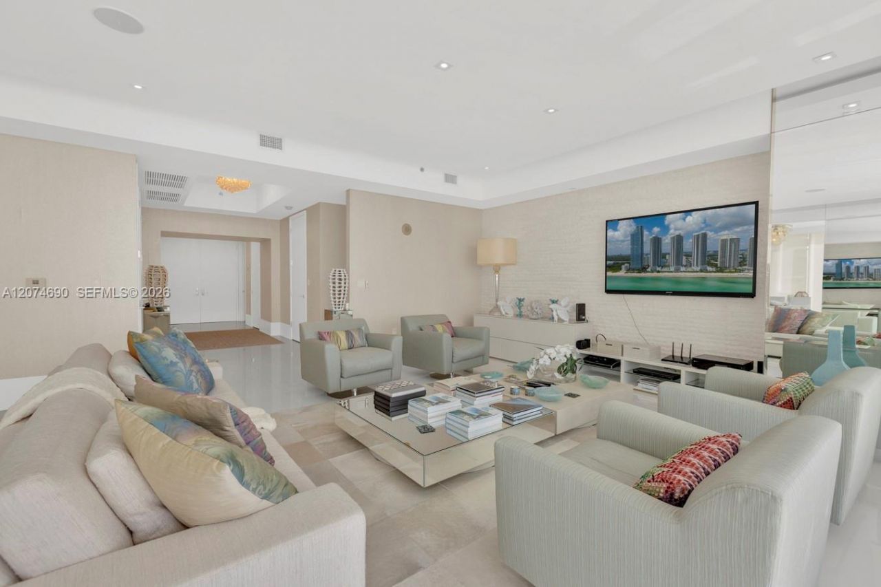 15811 Collins Ave, Unit 3001, Sunny Isles Beach, FL 33160 Photo