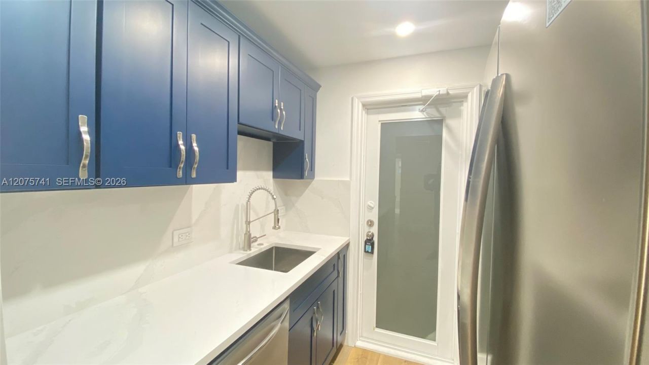 255 Sunrise Dr , Unit 107, Key Biscayne, FL 33149 Photo