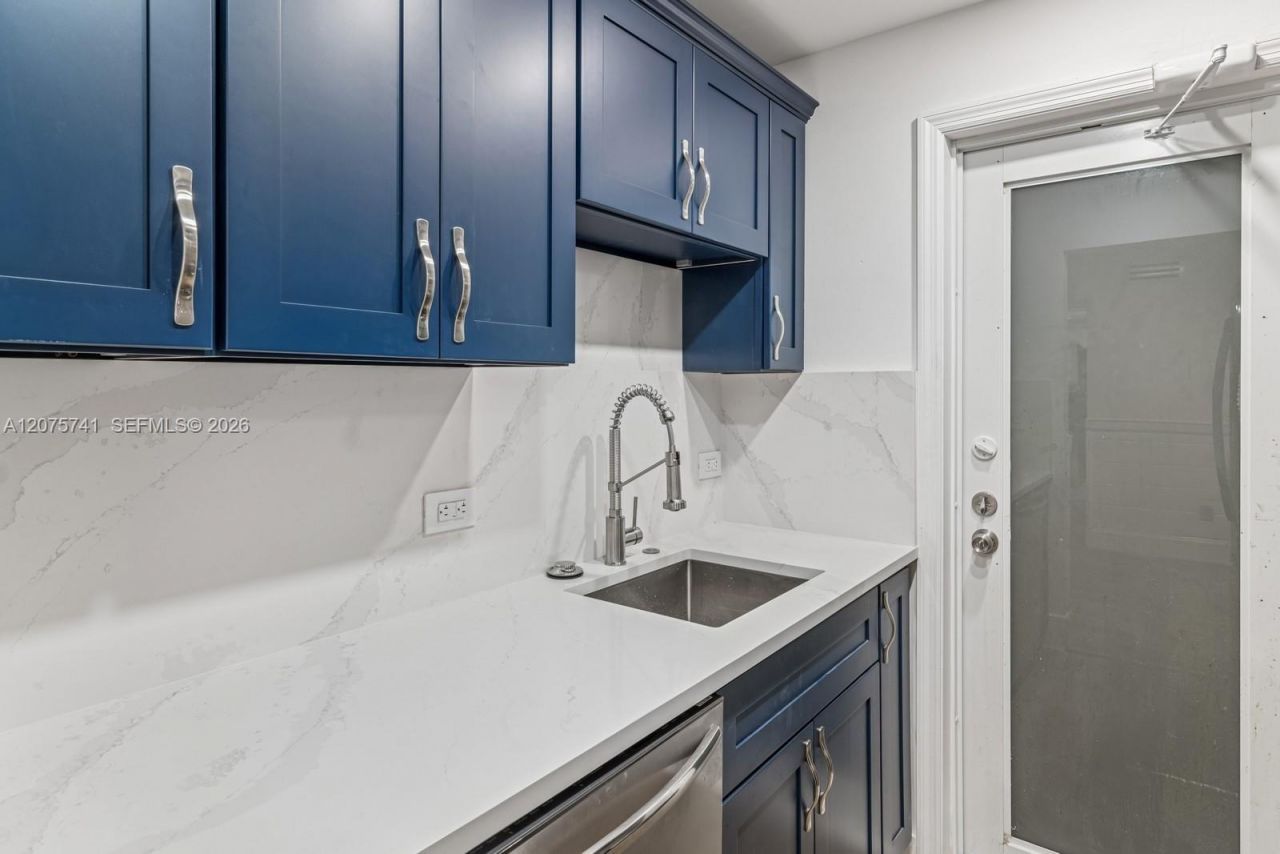 255 Sunrise Dr , Unit 107, Key Biscayne, FL 33149 Photo