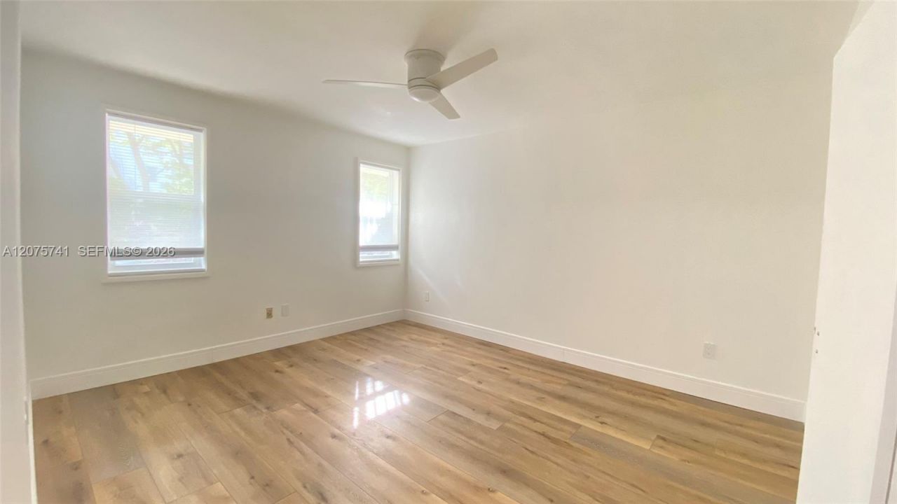 255 Sunrise Dr , Unit 107, Key Biscayne, FL 33149 Photo
