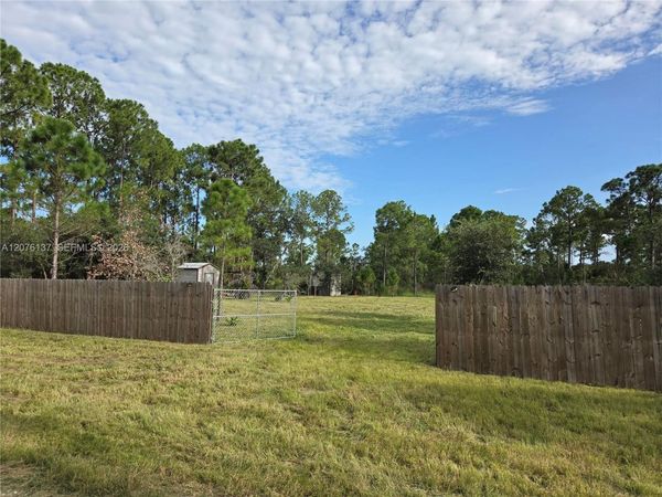 345 Rolling Hills Dr , Lake Placid, FL 33852