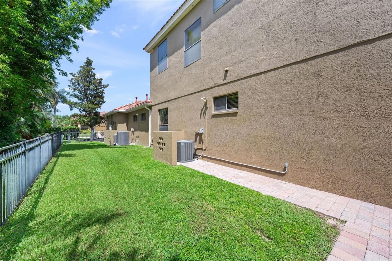 4665 Tuscana Drive, Sarasota, FL 34241 Photo