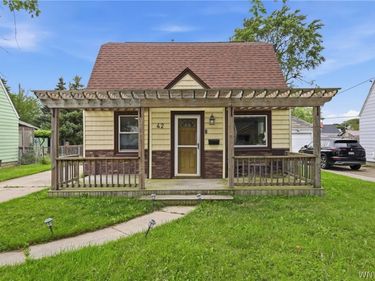 42 Lindbergh Court, Buffalo, NY 14225